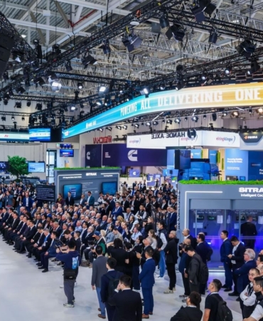 Shandong Heavy Industry Hannover'deki IAA Transportation 2026 Fuarında Yeni Teknolojilerini Tanıttı