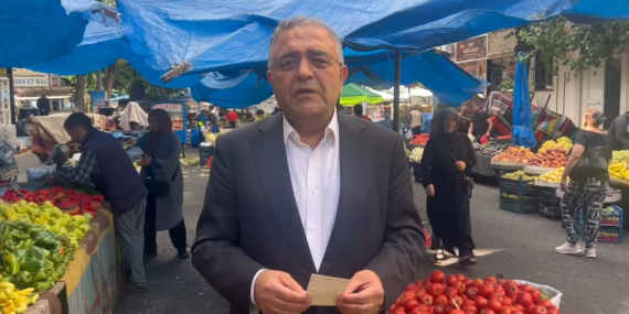 Milletvekili Sezgin Tanrıkulu Diyarbakır pazarında geçim sıkıntısına ve artan yoksulluğa dikkat çekti