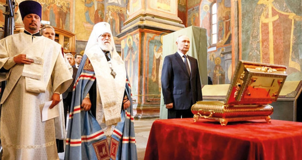 Rusya 14. Yüzyıldan Kalan Prens Dmitri Donskoy'un Kemiklerini Cephe Hattına Gönderdi