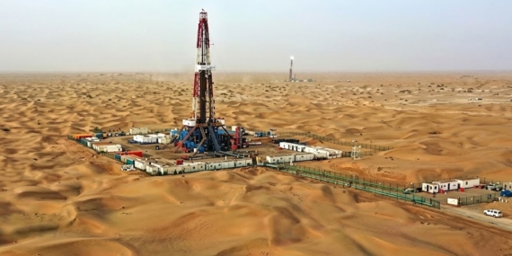 Taklamakan Çölü’ndeki Fuman Sahasında Petrol ve Doğal Gaz Üretimi 26 Milyon Tonu Aştı