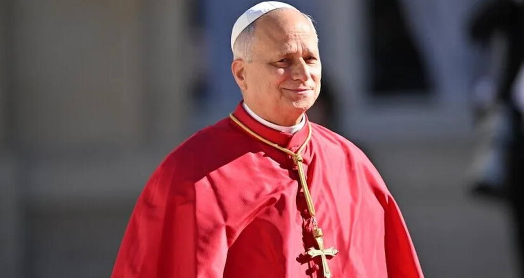 Kanser teşhisi konulan Papa 14. Leo sağ akciğerinden ameliyat edildi